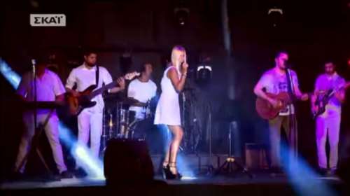 Έκαναν το Survivor ...μπουζουξίδικο και τα έσπασαν ως το πρωί