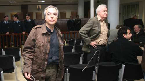 Εμφύλιος στην 17Ν: Γιωτόπουλος κατά «βαψομαλλιά» και Ντόναλτσον