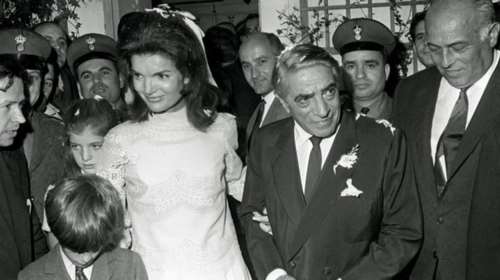 Τζάκι-Ωνάσης: Η επί χρόνια βοηθός της αποκαλύπτει προσωπικές στιγμές τους