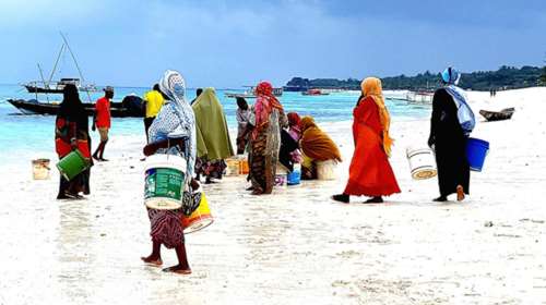 Το χρώμα σε όλο τον κόσμο σε μια μοναδική έκθεση