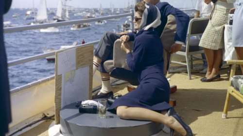 Tα μυστικά που έκρυβε στην ντουλάπα της η Τζάκι Κένεντι