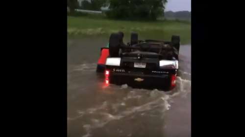 Συγκλονιστική διάσωση παιδιών από IX video