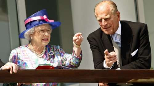 «Παραπλανητικές» οι φήμες για την υγεία του Φίλιππου