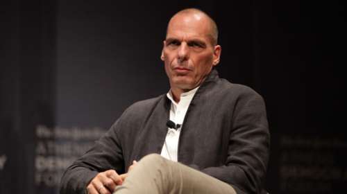 Σκληρή κόντρα Βαρουφάκη με δημοσιογράφο της ΕΡΤ - Βίντεο