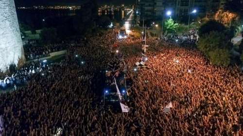 Η νύχτα μέρα από την υποδοχή των φιλάθλων στον ΠΑΟΚ