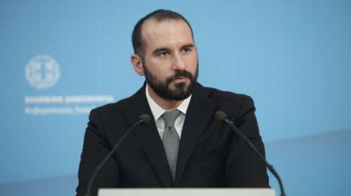 Τζανακόπουλος: Απαράδεκτη η διαρροή της απόφασης για τους συμβασιούχους