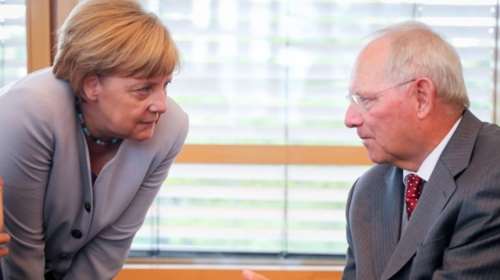 Προβάδισμα Μέρκελ έναντι Σουλτς - Πιο δημοφιλής ο Σόιμπλε