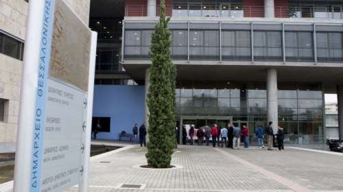 Θεσσαλονίκη: 31χρονος πυροβολούσε απέναντι από το Δημαρχείο