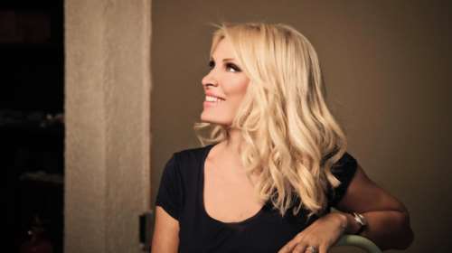 Γιατί είπε η Μενεγάκη ότι θα πάει να κάνει πλαστική επέμβαση