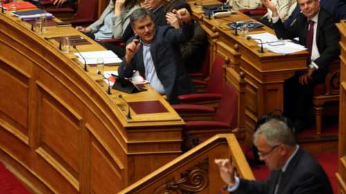 Κόντρα αντιπολίτευσης-Τσακαλώτου για την... ψυχή του ΣΥΡΙΖΑ