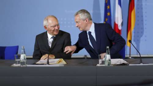 Σόιμπλε: Καμία συζήτηση για το ελληνικό χρέος πριν το 2018