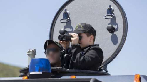 Ο 6χρονος Νικόλας έγινε για λίγες ώρες αστυνομικός της ΕΚΑΜ