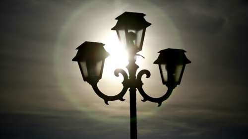 Καιρός: Αραιές νεφώσεις με λίγες βροχές στην ηλιοφάνεια