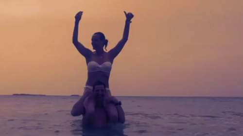 Ρουβάς-Ζυγούλη: Τρυφερές βουτιές στο ηλιοβασίλεμα πριν γυρίσουν στην Ελλάδα