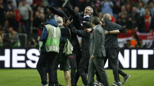 Europa League: H Μάντσεστερ επικράτησε 2-0 του Αγιαξ