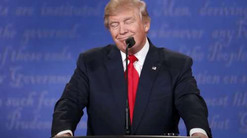 Ενας αλλιώτικος Τραμπ: Ευχήθηκε &quot;καλό Ραμαζάνι&quot; στους μουσουλμάνους