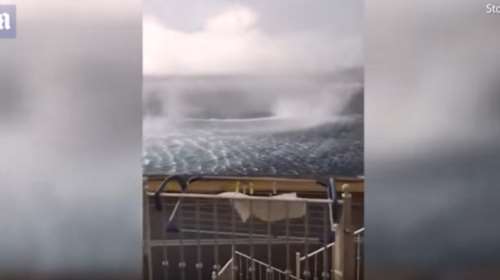 Τεράστια ρουφήχτρα στις ακτές της Κέρκυρας (ΒΙΝΤΕΟ)