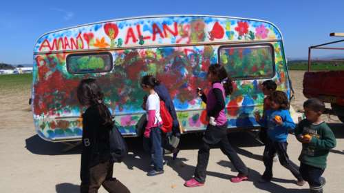 Η ΜΚΟ «Mercy Corps» απαντά για τις καταγγελίες εναντίον της