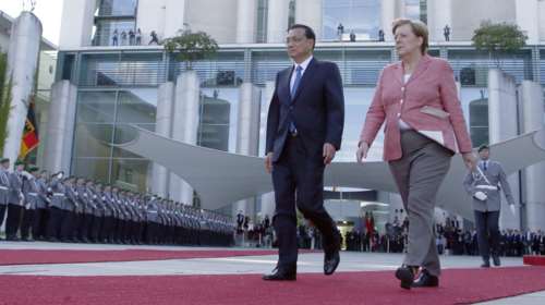 Νέος «Ψυχρός πόλεμος»: Συμμαχία Ευρώπης-Κίνας εναντίον Τραμπ