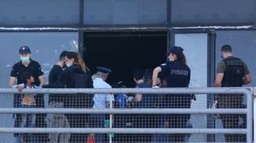 Σε εξέλιξη αστυνομική επιχείρηση εκκένωσης του Ελληνικού