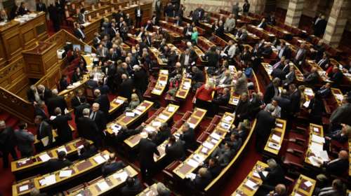 “Αυλαία” ρίχνει η προανακριτική επιτροπή για τον Παπαντωνίου