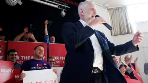 Παίρνουν &quot;μπόι&quot; οι Εργατικοί - Χάνει η Μέι την πλειοψηφία