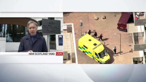 Αστυνομική επιχείρηση στο ανατολικό Λονδίνο - ακούστηκαν εκρήξεις