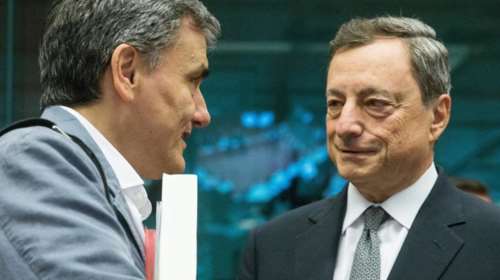 O Τσακαλώτος προσβλέπει ακόμη στον Ντράγκι για το QE