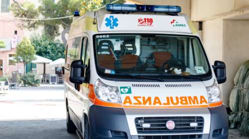 Μάνα ξέχασε το παιδί της στο αυτοκίνητο και το βρήκε νεκρό