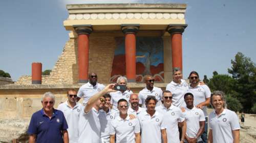 Η επική σέλφι των ποδοσφαιριστών της Ιντερ στην Κνωσό -φωτό