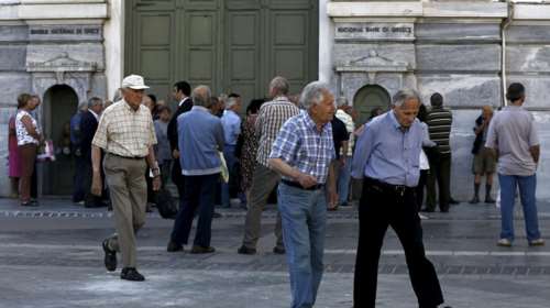 «Πάγωμα» διαρκείας των συντάξεων έως το 2022 ζητούν οι δανειστές