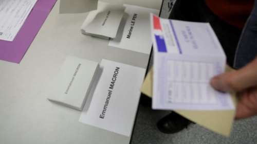 Γαλλικές εκλογές: Ανοιξαν οι κάλπες στα υπερπόντια εδάφη