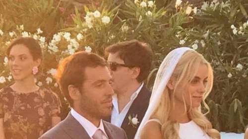 Ποιο πασίγνωστο συγκρότημα τραγούδησε στο γάμο της Δούκισσας - βίντεο