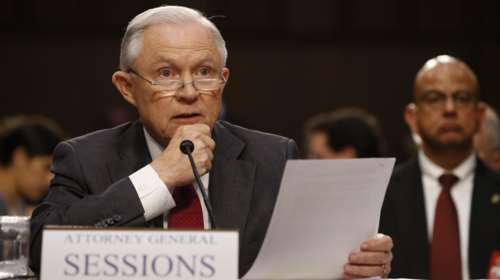 Στη Γερουσία για την αποπομπή Κόμεϊ ο υπ. Δικαιοσύνης των ΗΠΑ