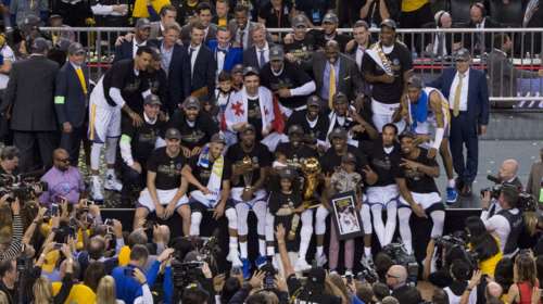 Οι πρωταθλητές του ΝΒΑ σνομπάρουν την πρόσκληση Τραμπ