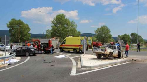 Νύφη και πεθερά νεκρές σε τροχαίο στη Χαλκιδική