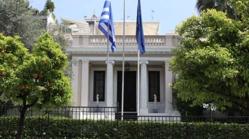 Στα τηλέφωνα το βράδυ ο Τσίπρας, αβέβαιο το Eurogroup για την κυβέρνηση