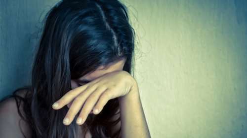 Κατήγγειλε τη μητέρα της για εξύβριση και ενδοοικογενειακή βία