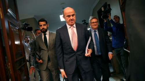 Βόμβα ντε Γκίντος: Μπλόκο στη δόση αν δεν δοθεί ασυλία στο ΤΑΙΠΕΔ