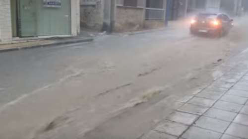 Λαμία: Ανοιξαν οι ουρανοί - ποτάμια οι δρόμοι video