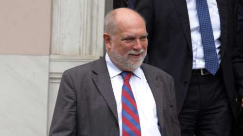 Βίζερ: Η Ελλάδα μπορεί να επιστρέψει σύντομα στις αγορές