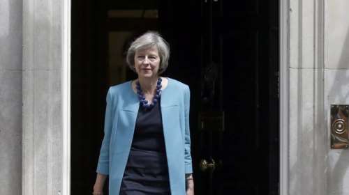 Σχέδιο ανατροπής της Μέι αν δεν πάει για σκληρό Brexit