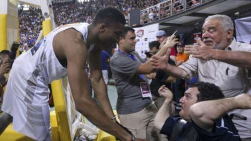 Αντετοκούνμπο: Το συγκινητικό δώρο σε φίλαθλο του ΠΑΟΚ με ειδικές ανάγκες