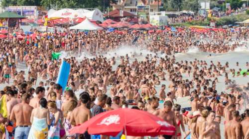 Αυξάνεστε και πληθύνεστε: Τι προβλέπει η νέα έκθεση του ΟΗΕ