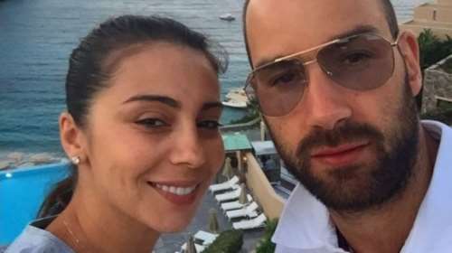 Η έγκυος Χοψονίδου και ο Σπανούλης κάνουν διακοπές λίγο πριν το 5ο παιδί