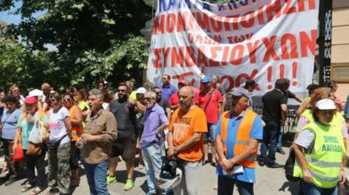 Ο Μπουτάρης να ανακαλέσει την ανάθεση σε ιδιώτη της αποκομιδής σκουπιδιών