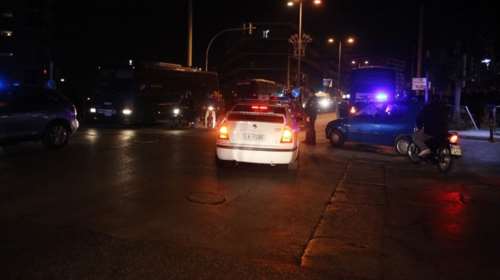 Η ομηρία έβγαλε "λαβράκι" - Ληστής η όμηρος στο Μεταξουργείο