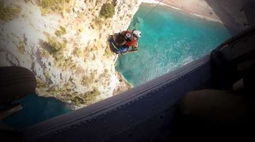 Ελικόπτερο Super Puma διασώζει τουρίστα στην Κεφαλονιά