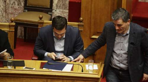 Πως κατέληξαν σε φιάσκο οι υποσχέσεις για το λαθρεμπόριο