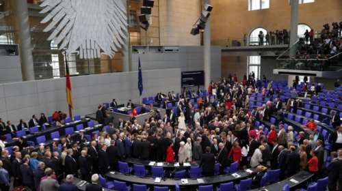 Ιστορικό «ναι» της γερμανικής Βουλής στον γάμο ομοφυλόφιλων